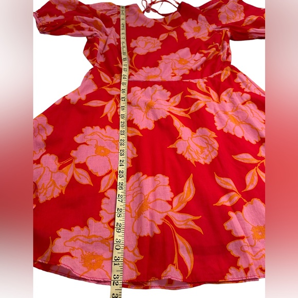 NWT VICI OPEN BACK PINK FLORAL CUT OUT MINI SIZE SMALL - Picture 9 of 12